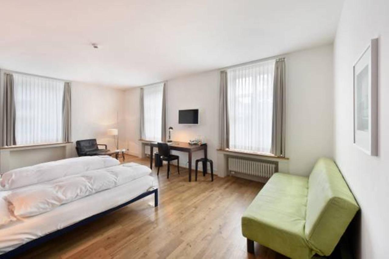 Hotel Im Schlosspark Binningen 외부 사진