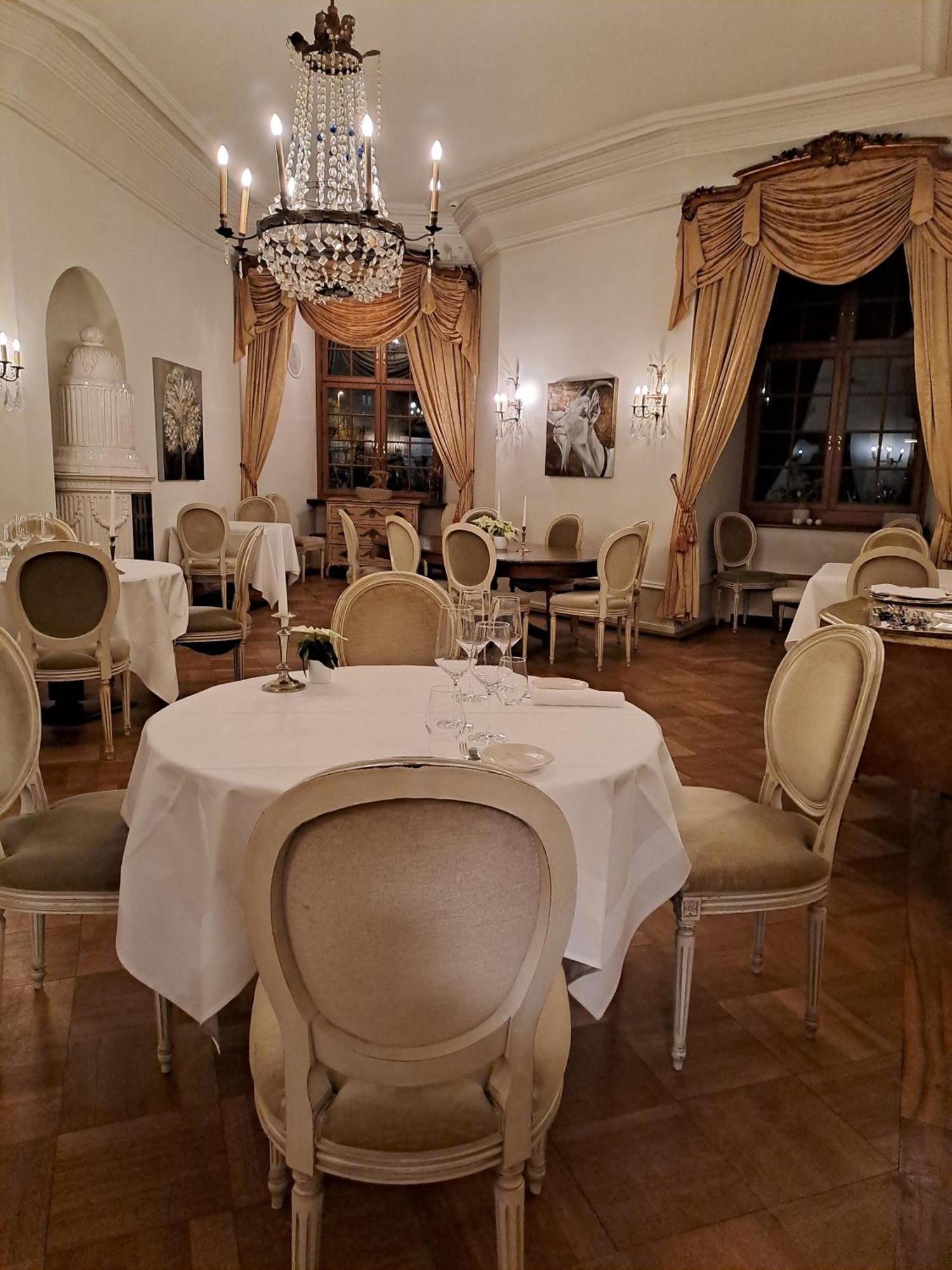 Hotel Im Schlosspark Binningen 외부 사진