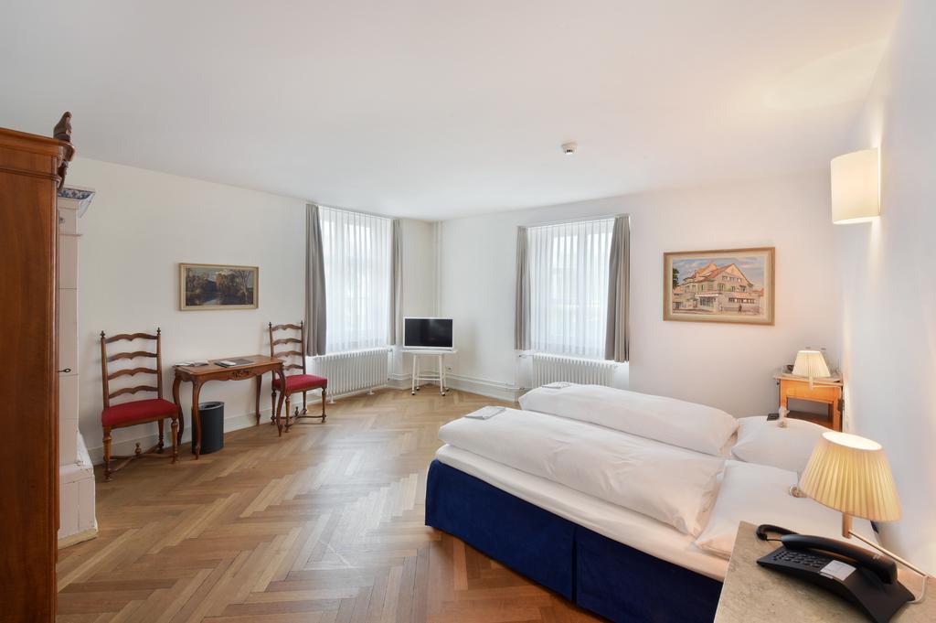 Hotel Im Schlosspark Binningen 외부 사진