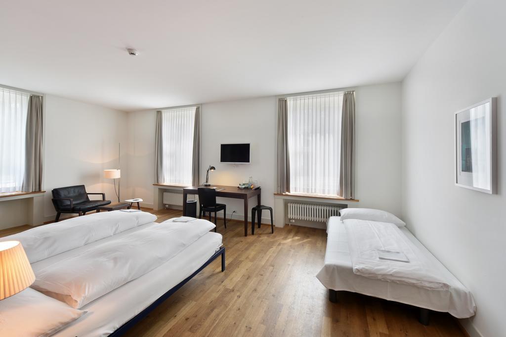 Hotel Im Schlosspark Binningen 외부 사진