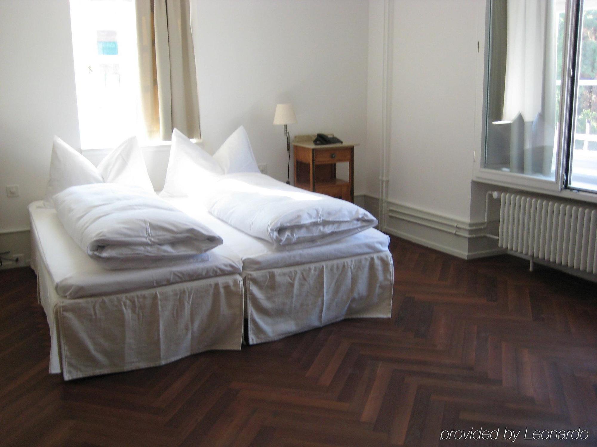 Hotel Im Schlosspark Binningen 외부 사진